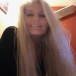 Reife Blondine von 53 Jahren sucht Sex. Bild