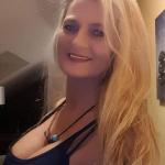 Reife Blondine von 53 Jahren sucht Sex. Bild