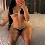 Kim, bildhübsche Frau von 22 Jahren. Bild